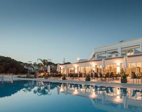 Heated Outdoor Pool, Dona Filipa Hotel